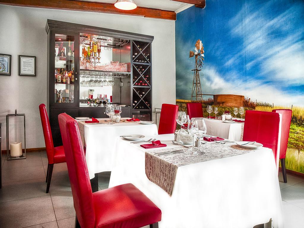 Yalla Yalla Boutique Hotel Уитбанк Екстериор снимка