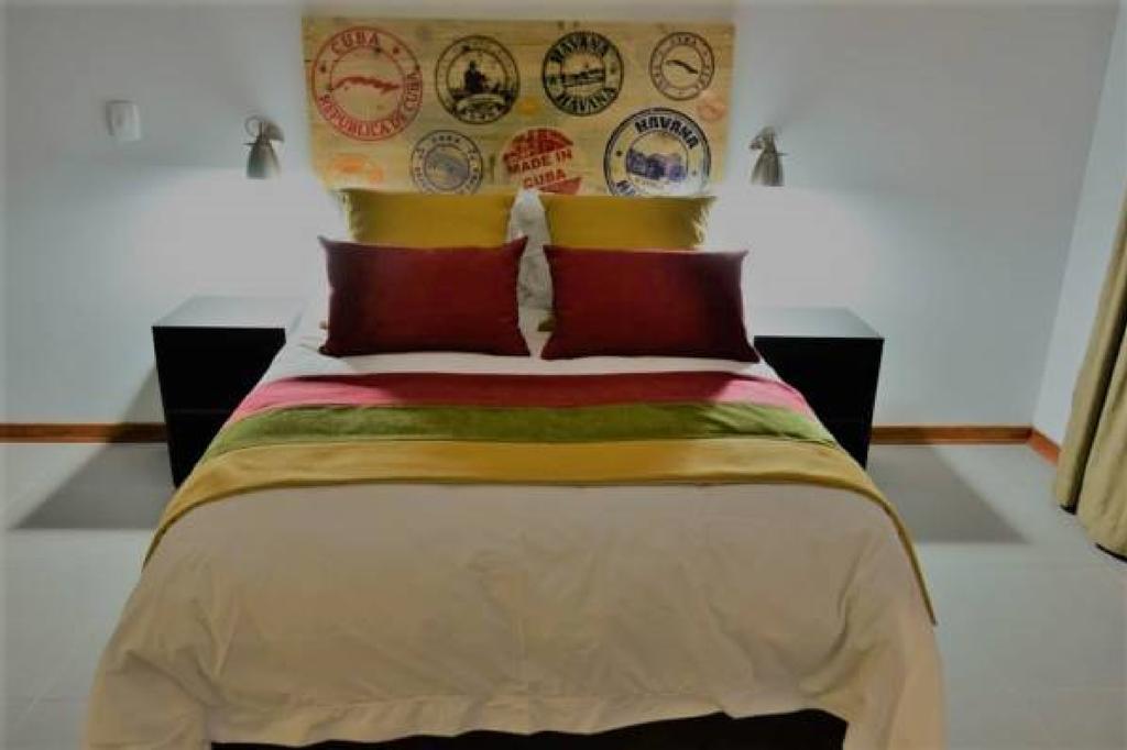 Yalla Yalla Boutique Hotel Уитбанк Екстериор снимка