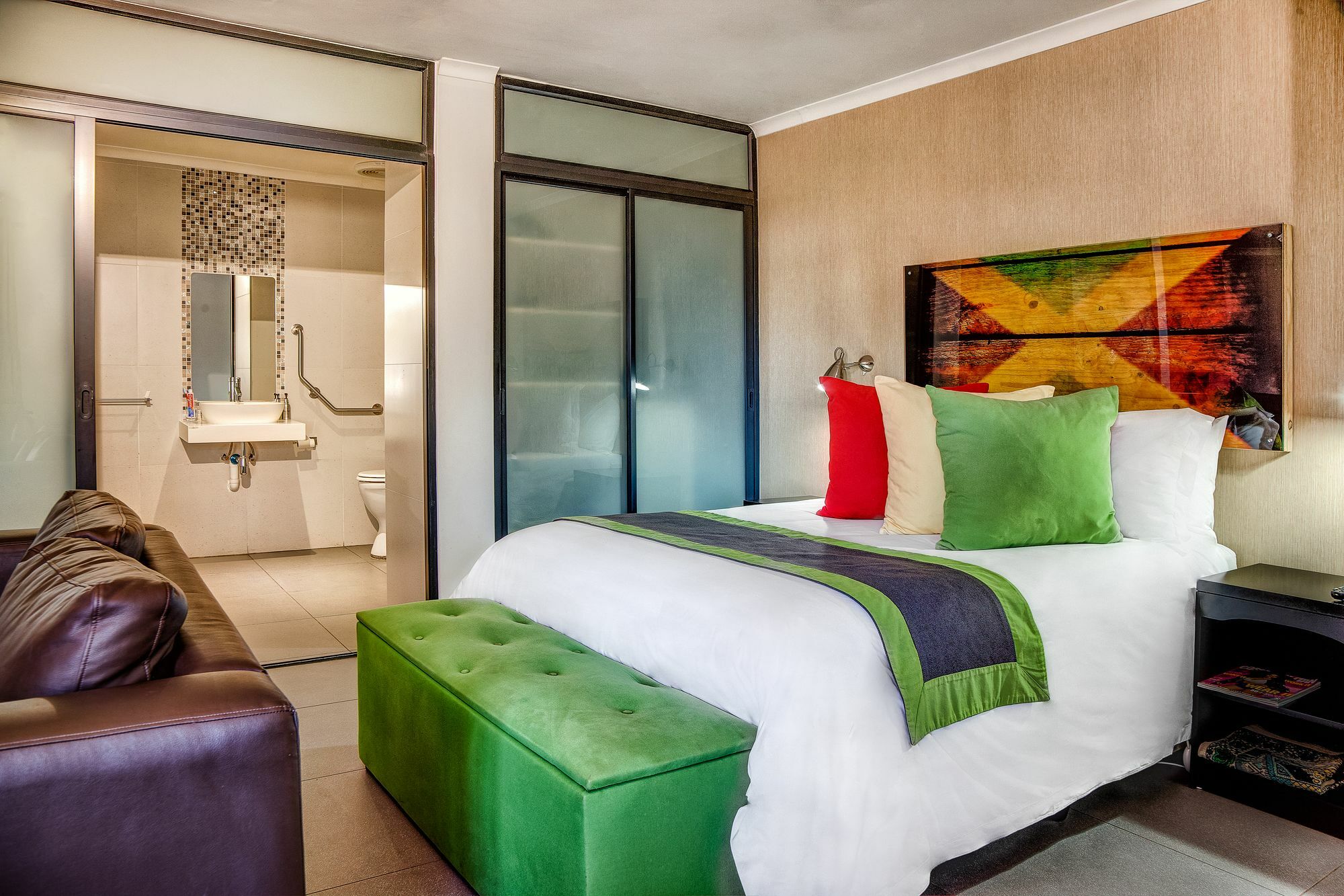 Yalla Yalla Boutique Hotel Уитбанк Екстериор снимка