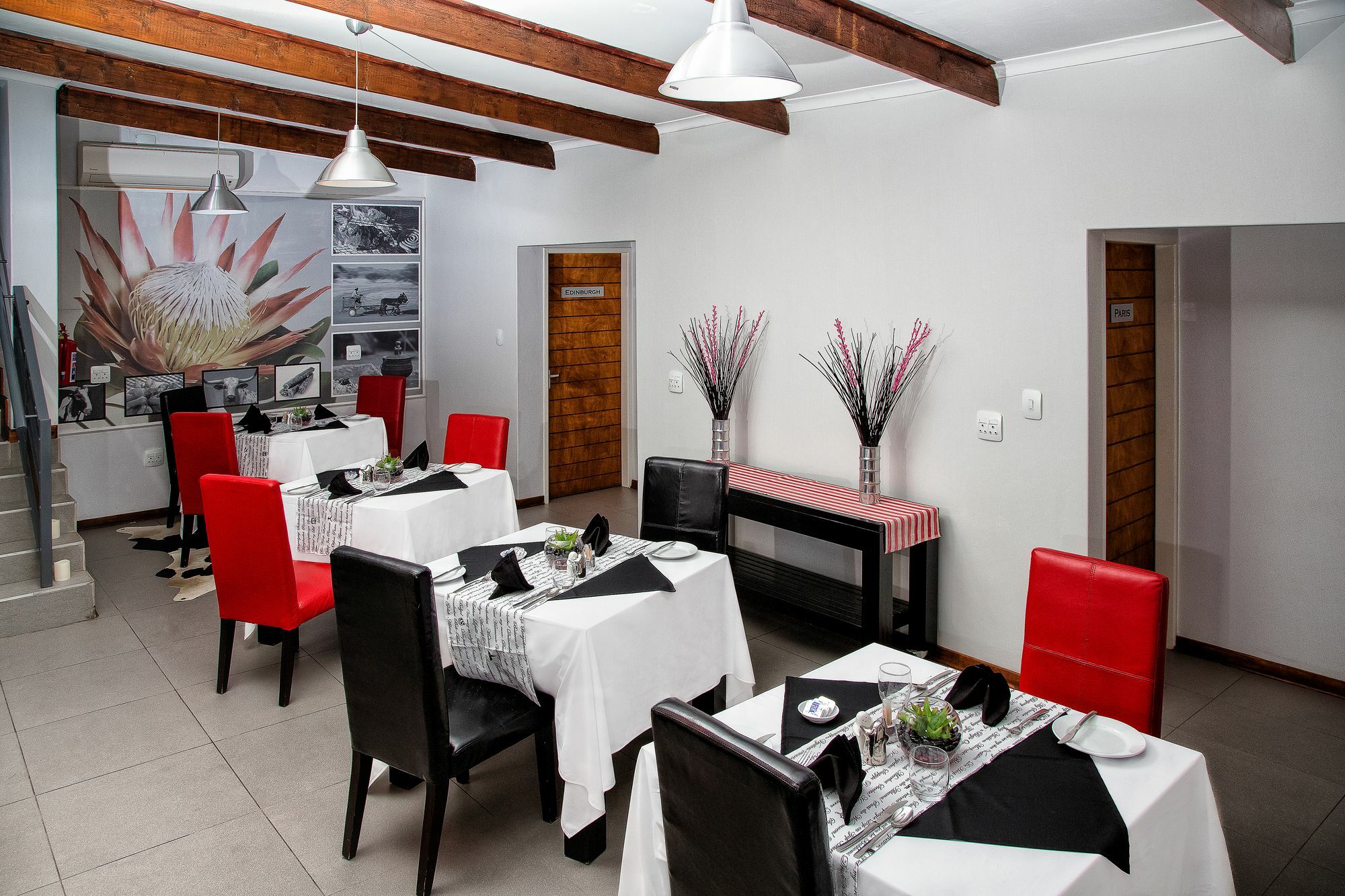 Yalla Yalla Boutique Hotel Уитбанк Екстериор снимка