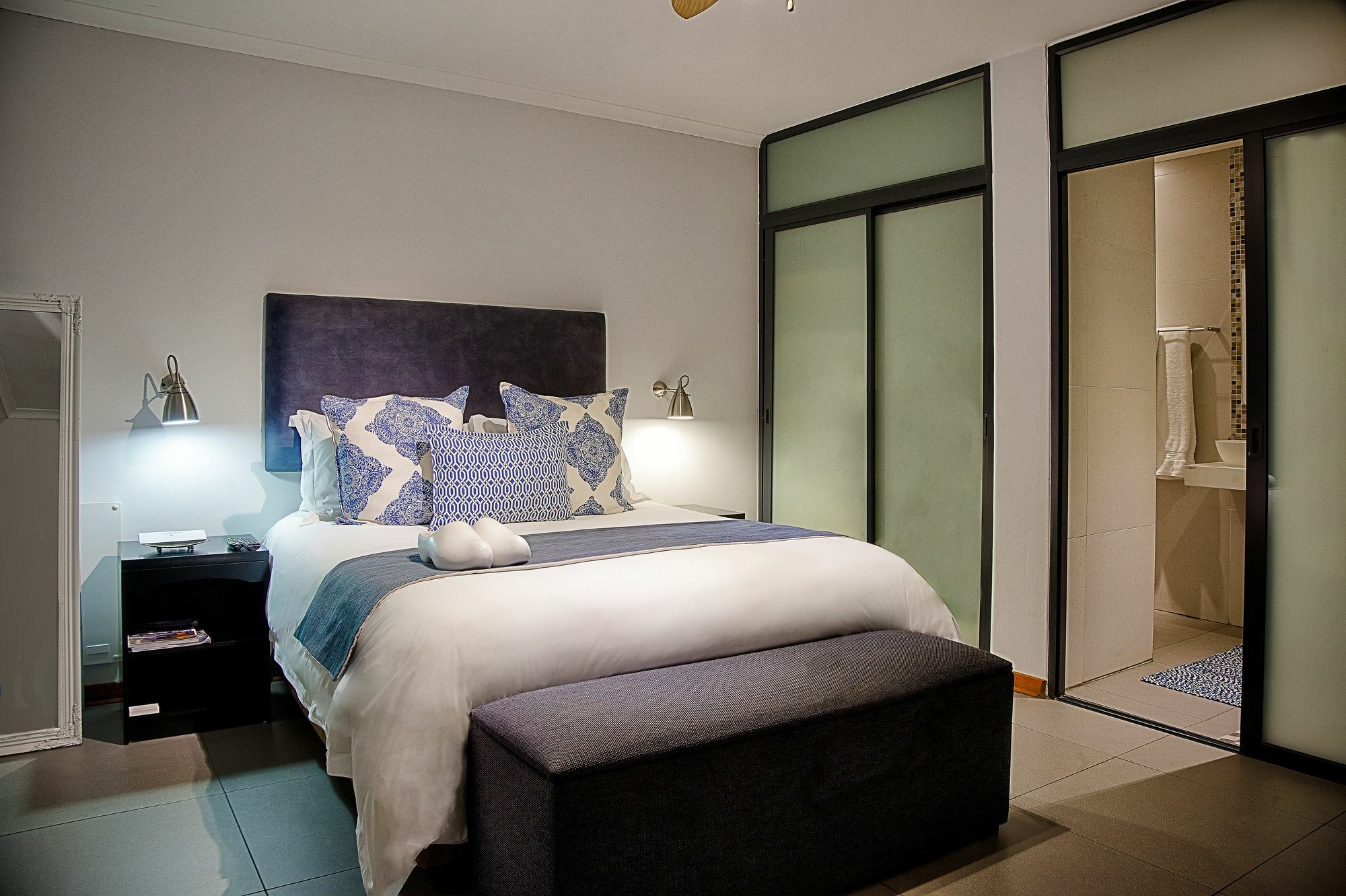 Yalla Yalla Boutique Hotel Уитбанк Екстериор снимка