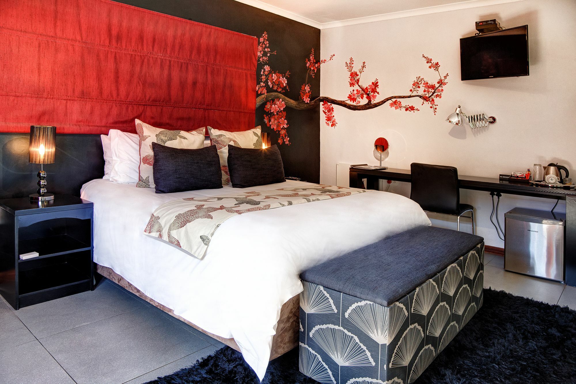 Yalla Yalla Boutique Hotel Уитбанк Екстериор снимка